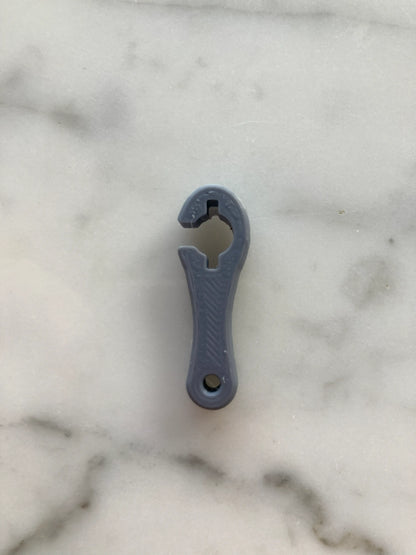 EnFIT Wrench by Tubie Tech in gray