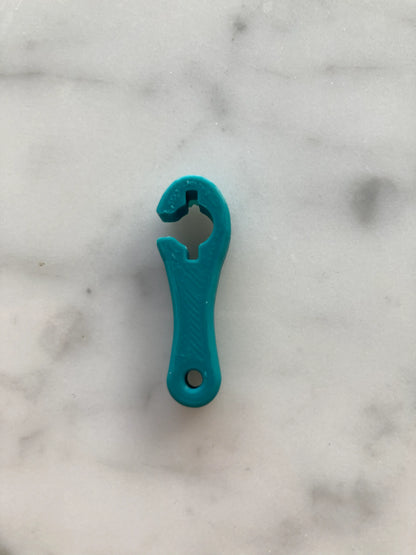 EnFIT Wrench by Tubie Tech in teal