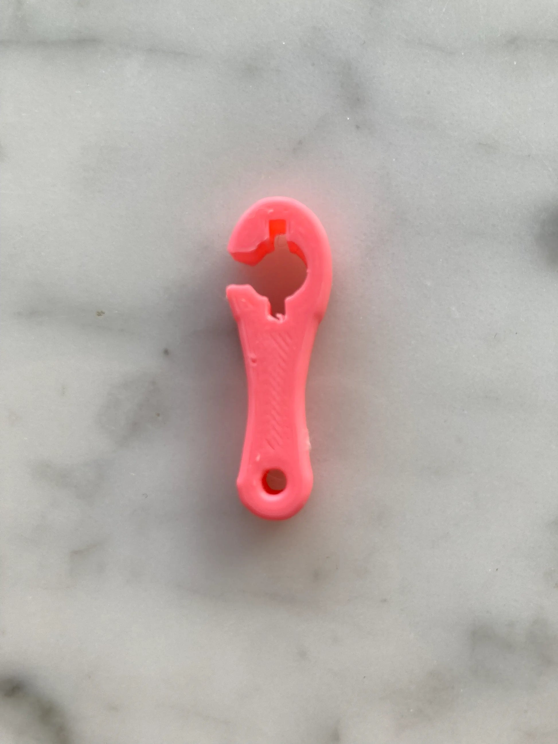 EnFIT Wrench by Tubie Tech in pink