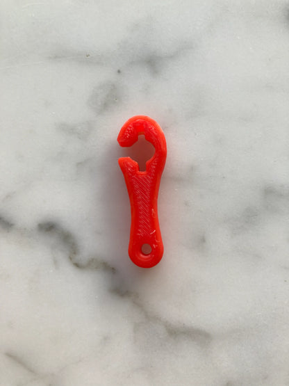 EnFIT Wrench by Tubie Tech in red