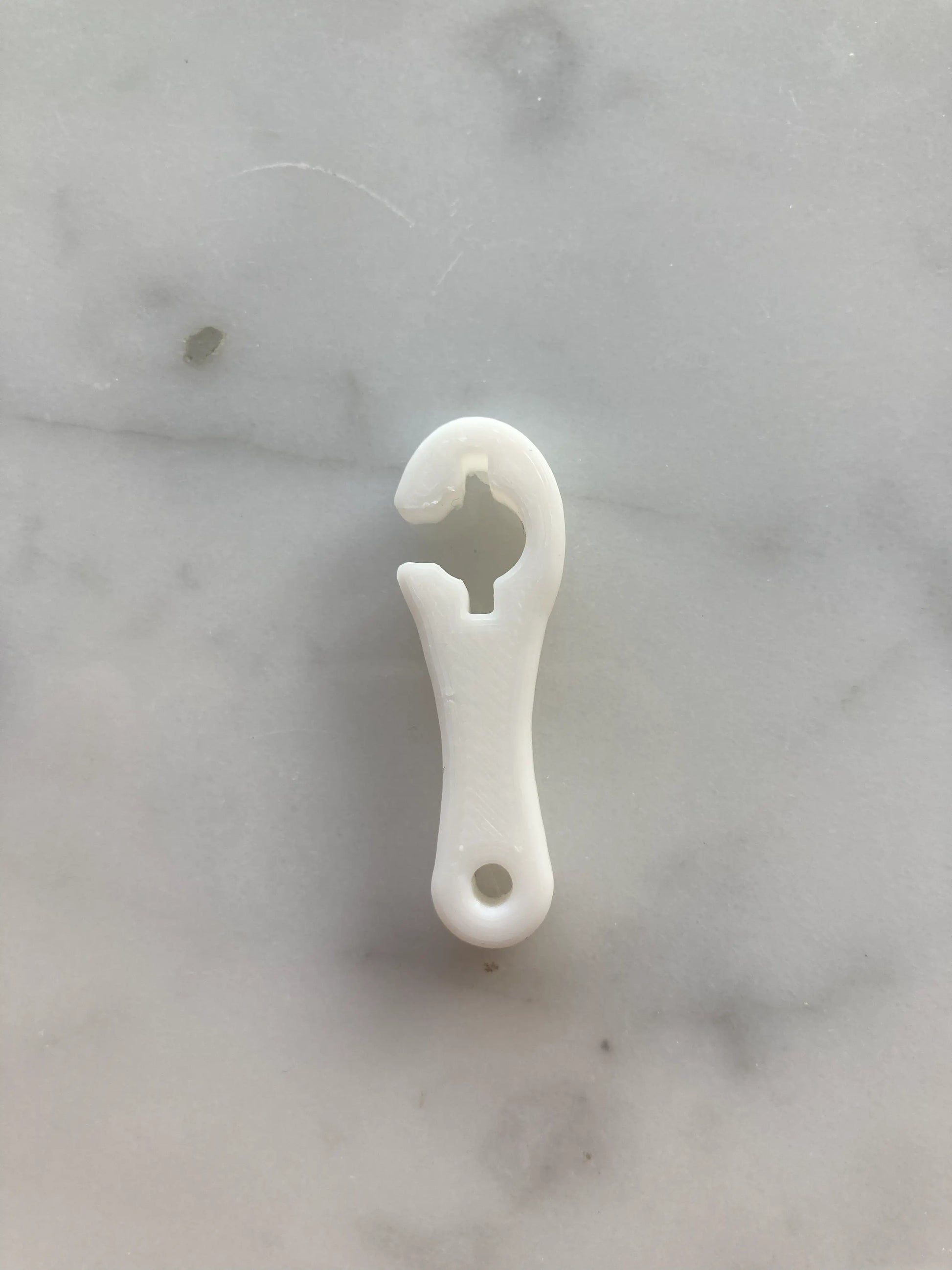 EnFIT Wrench by Tubie Tech in white